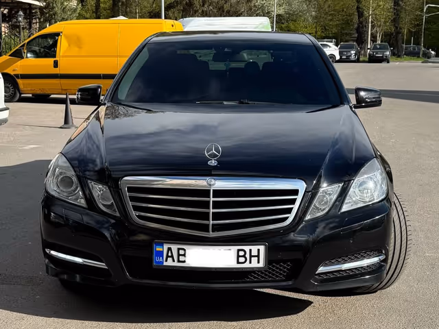 Mercedes-Benz E-Класс - фото 4