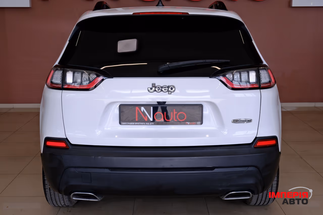 Jeep Cherokee - фото 6