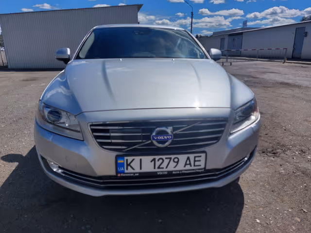 Volvo S80 - фото 3