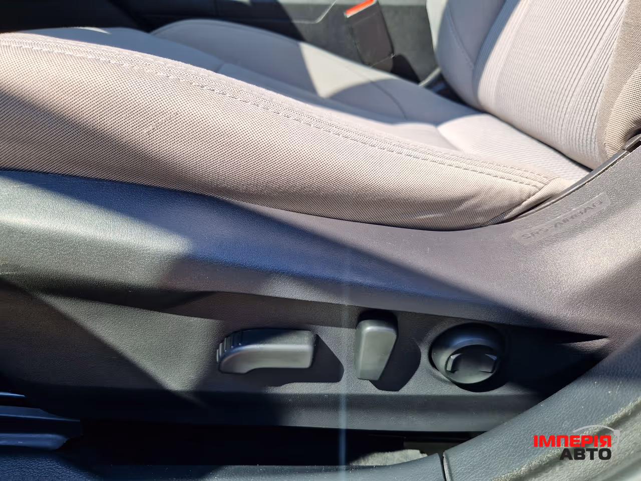 Subaru Legacy - фото 16
