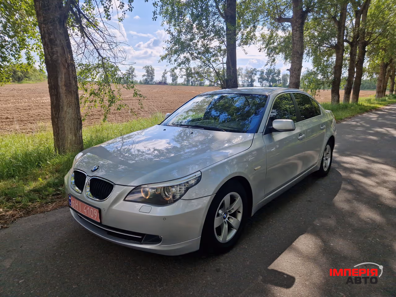 BMW 5 серії - фото 2