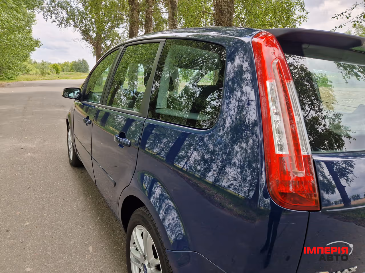 Ford C-MAX - фото 11