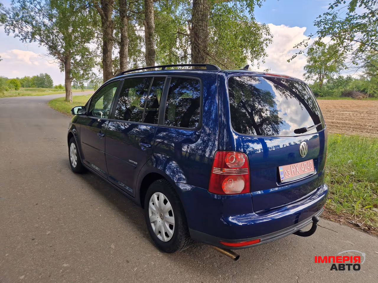 Volkswagen Touran - фото 11