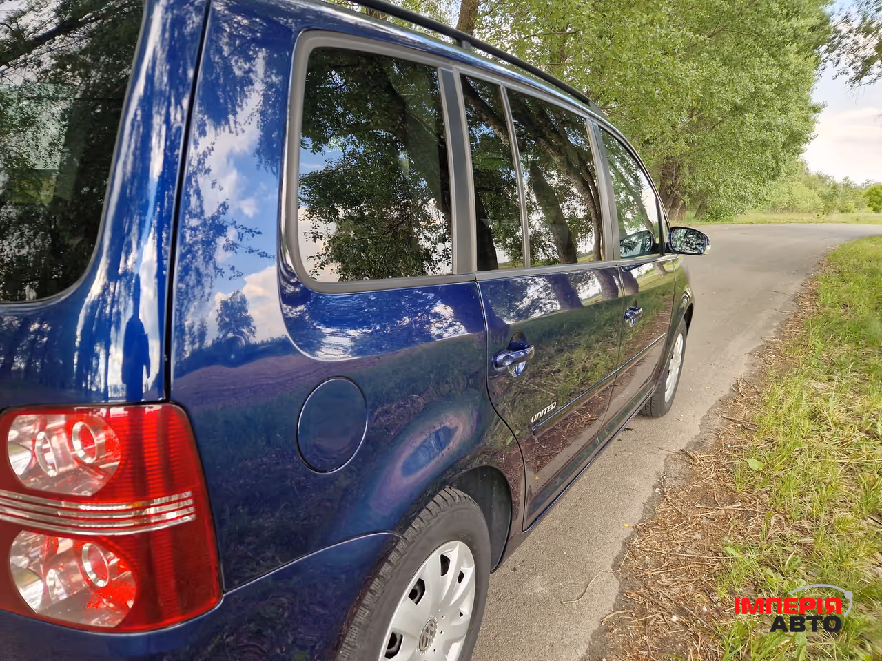 Volkswagen Touran - фото 9