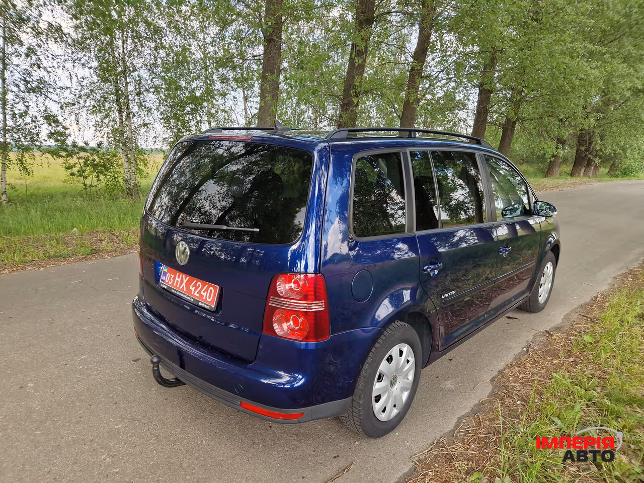 Volkswagen Touran - фото 8