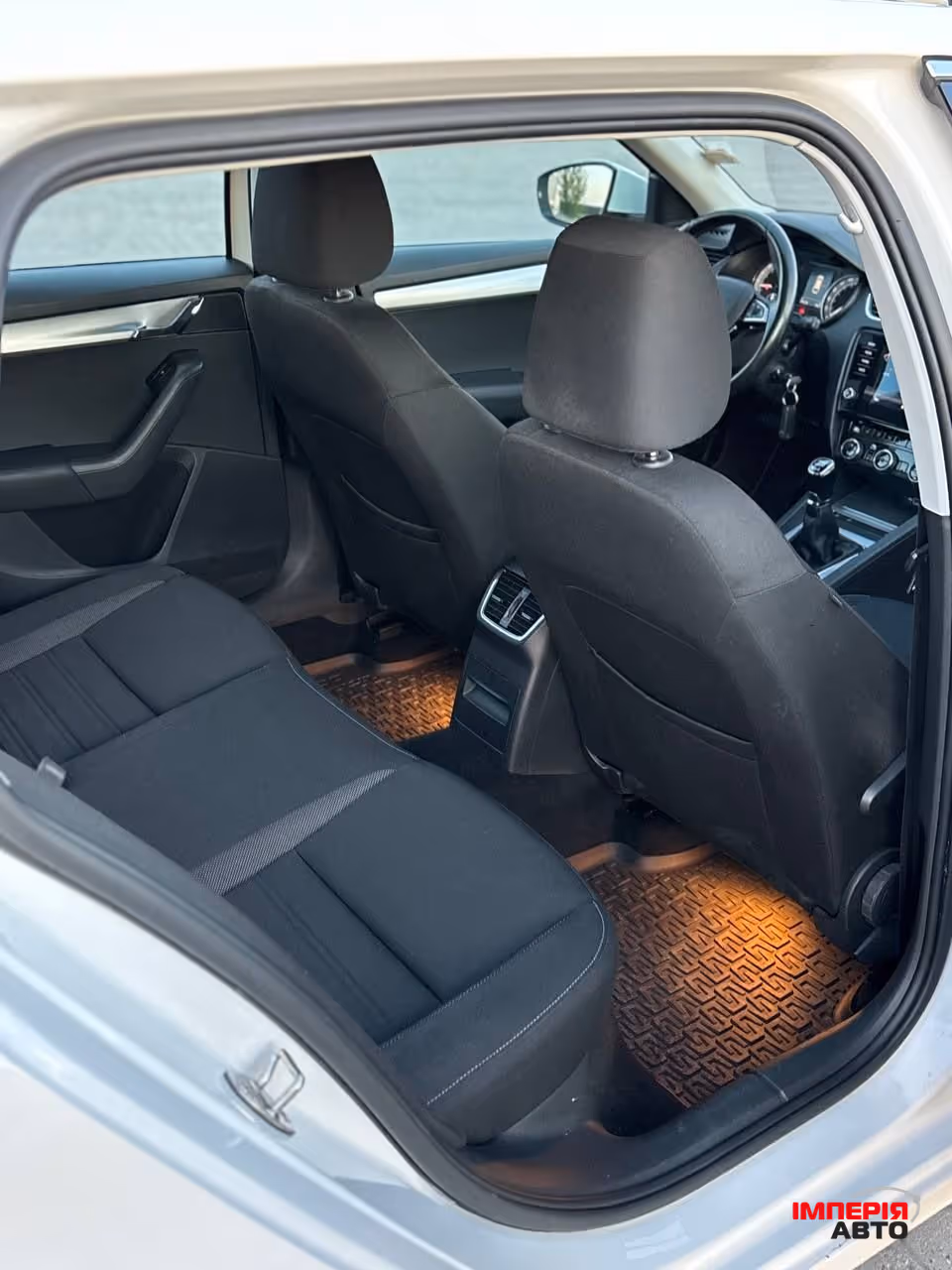 Skoda Octavia - фото 11