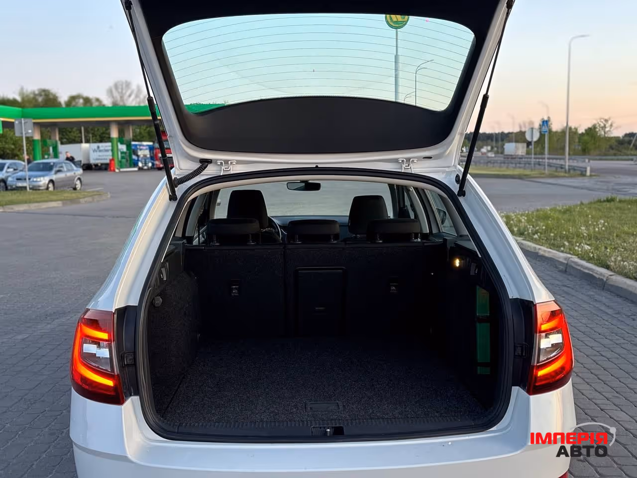 Skoda Octavia - фото 9