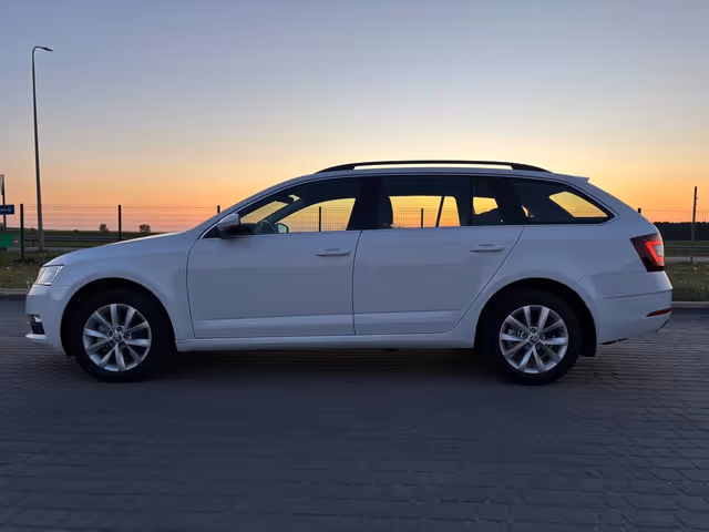 Skoda Octavia - фото 1