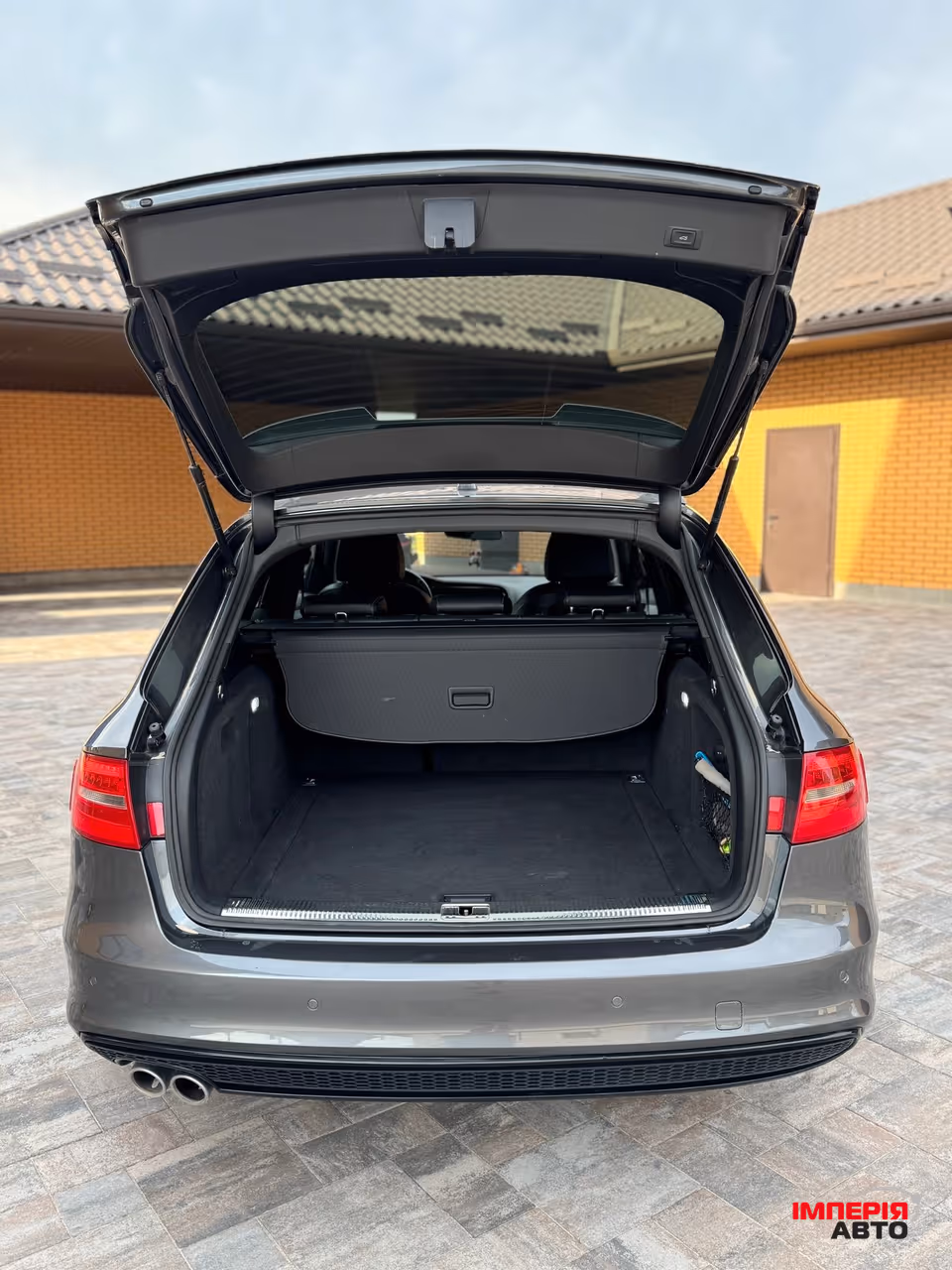 Audi A4 - фото 10