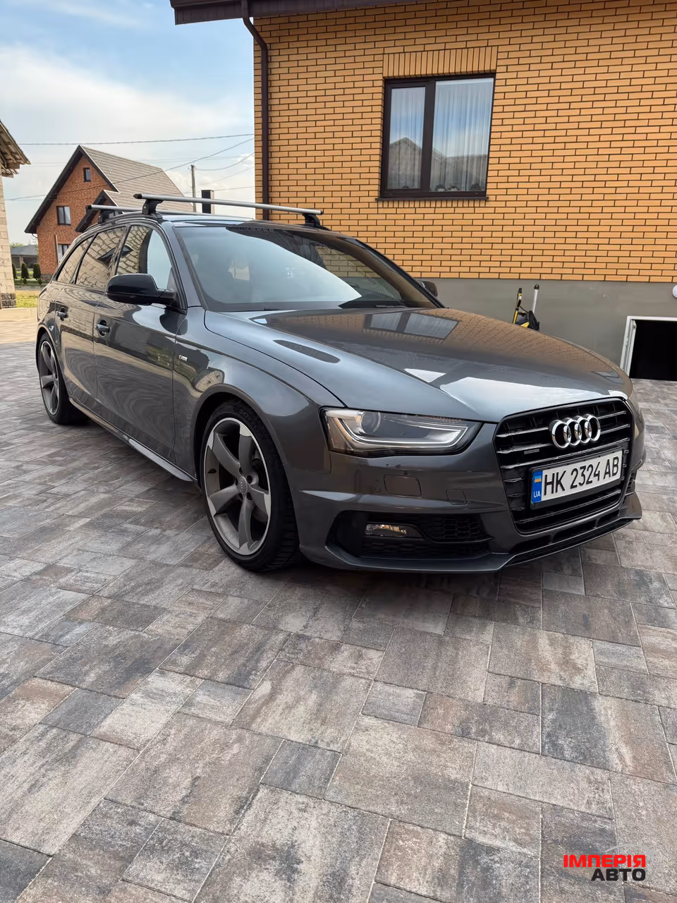 Audi A4 - фото 12