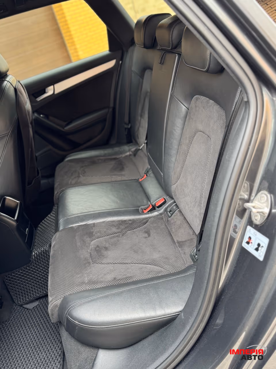 Audi A4 - фото 7