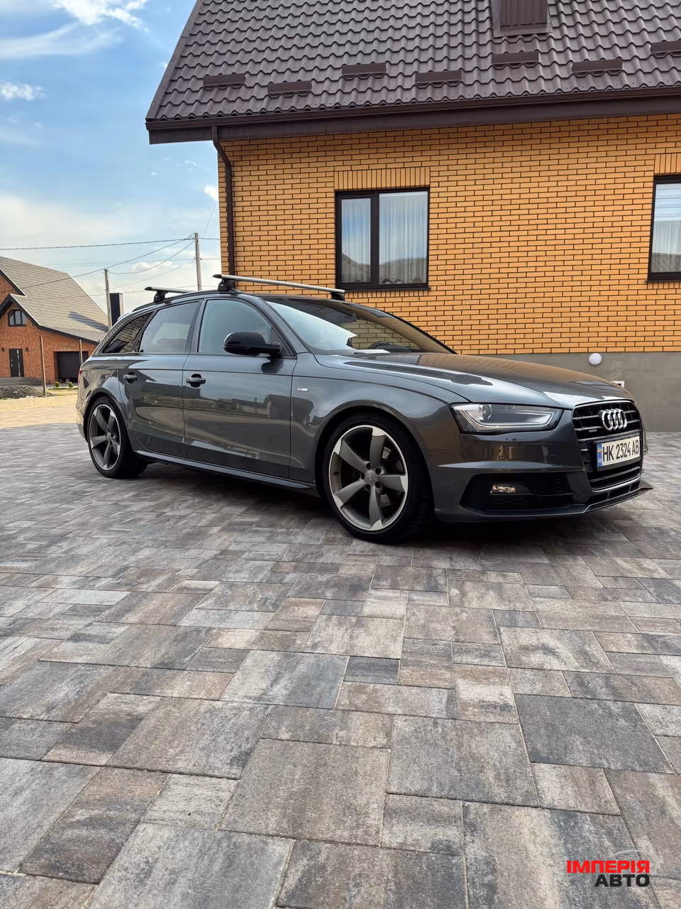 Audi A4 - фото 1