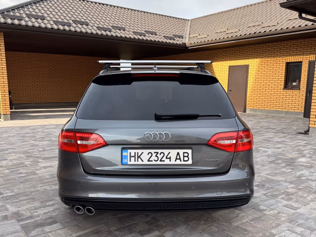 Audi A4 - фото 3