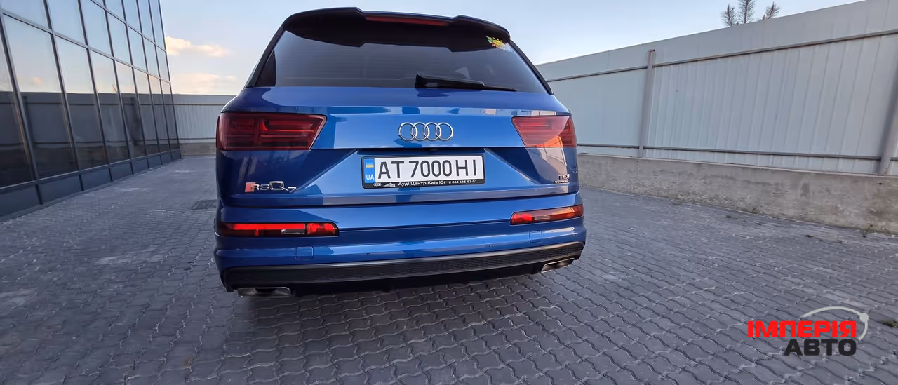Audi Q7 - фото 5