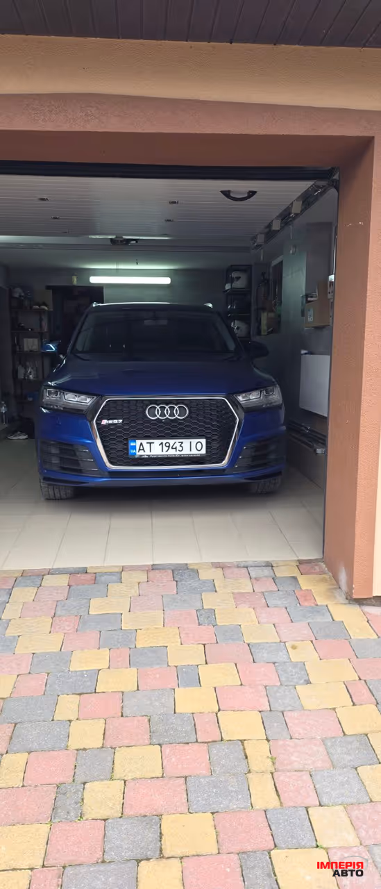 Audi Q7 - фото 1