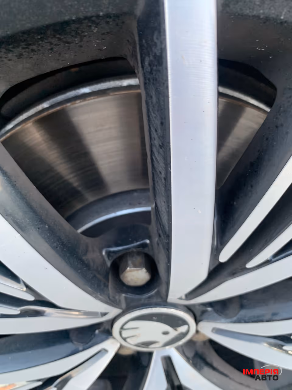 Skoda Rapid - фото 13