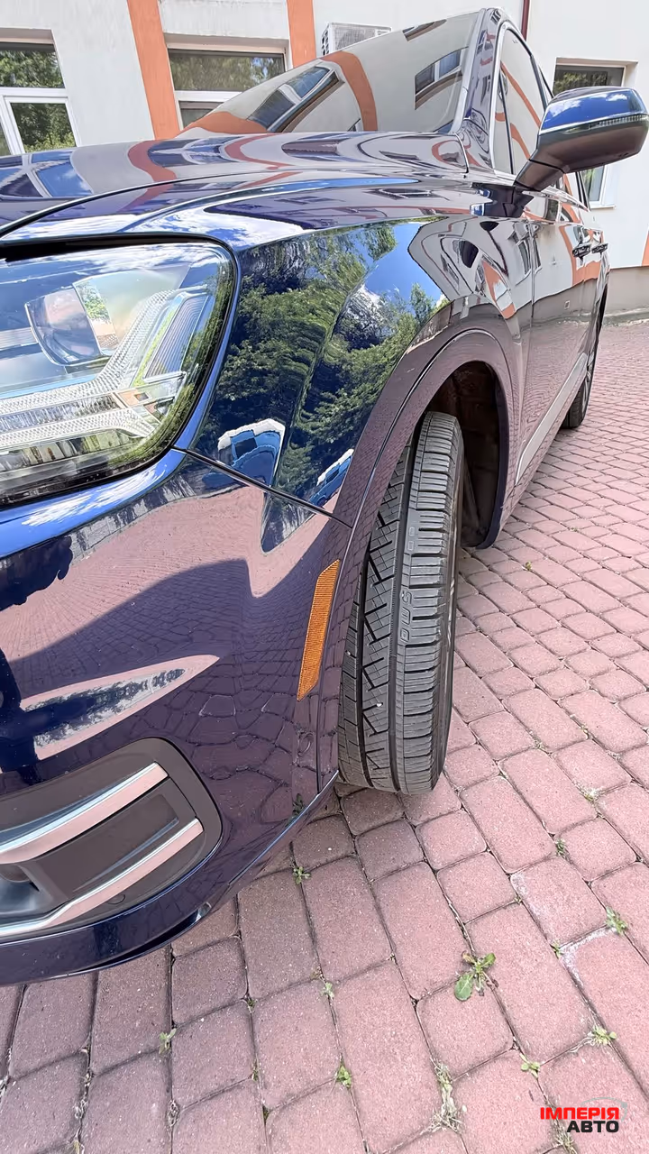 Audi Q7 - фото 13