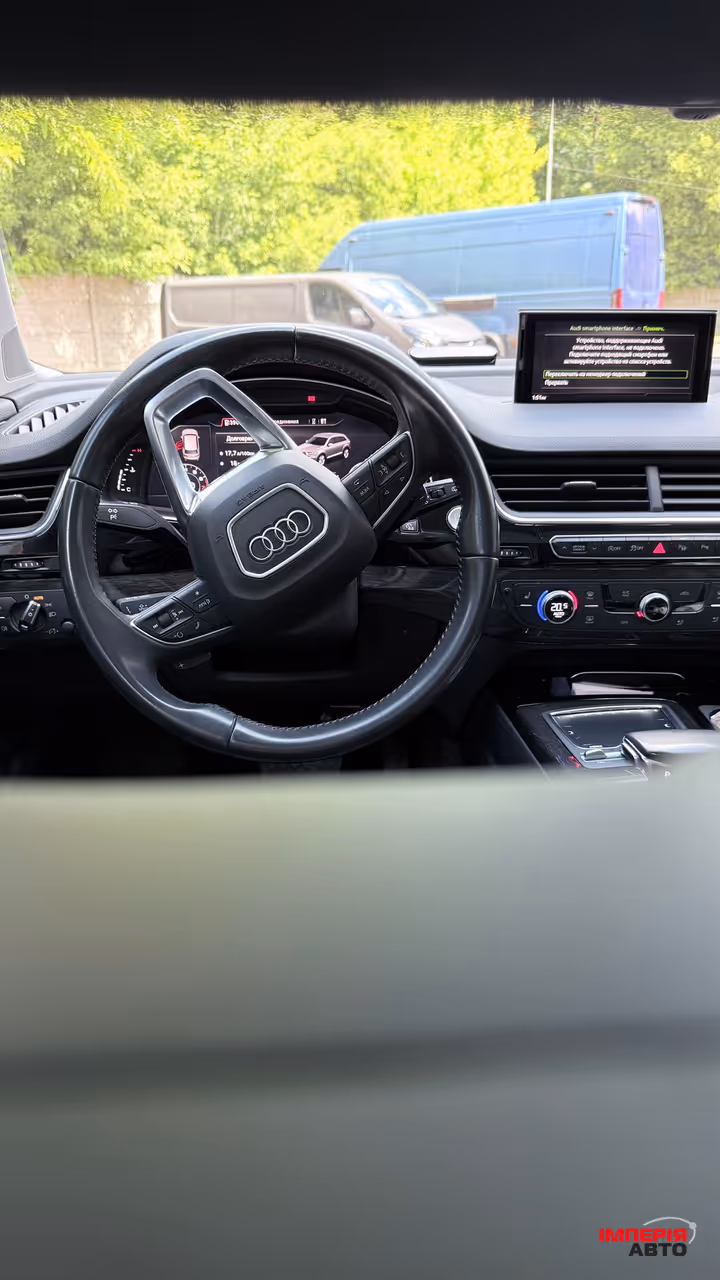 Audi Q7 - фото 29