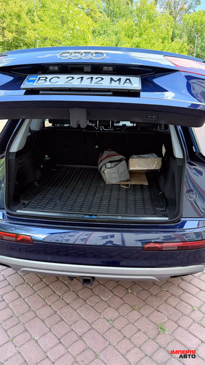 Audi Q7 - фото 34