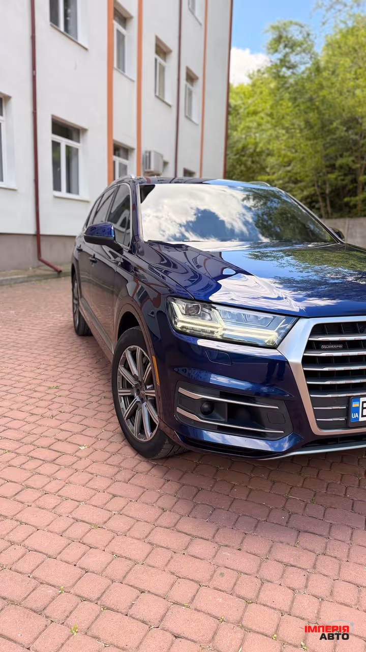 Audi Q7 - фото 2