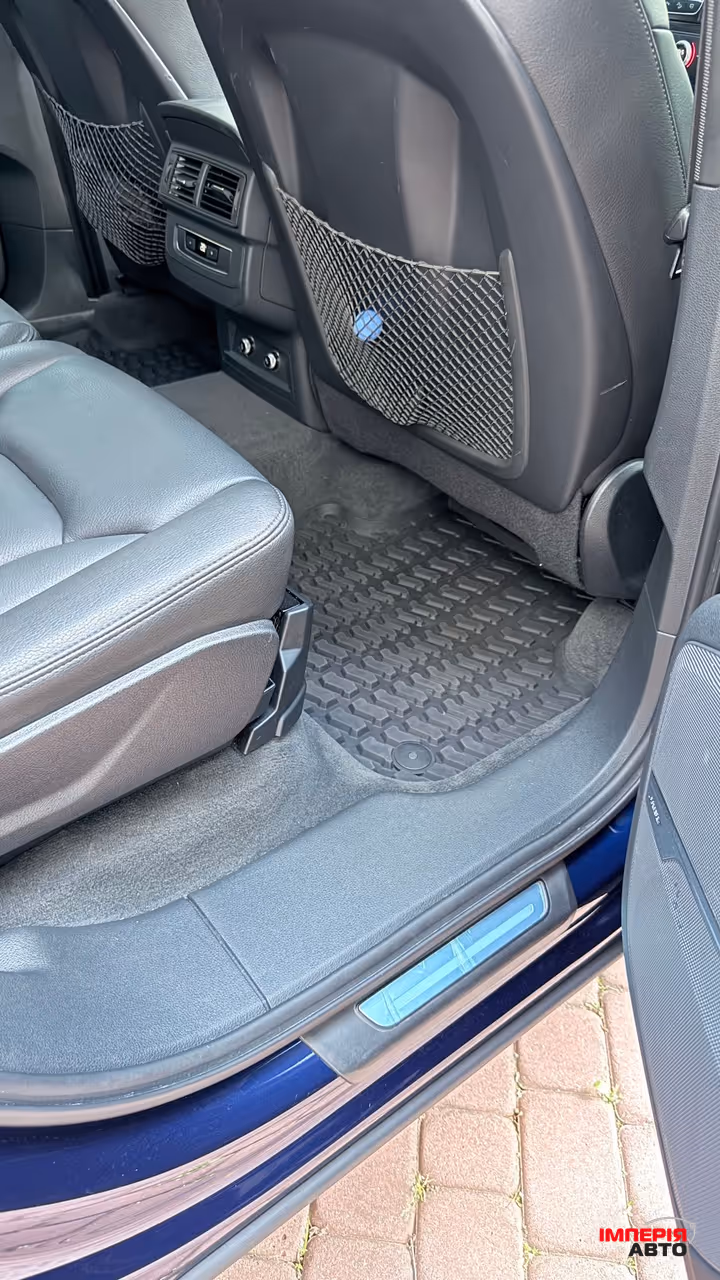 Audi Q7 - фото 36