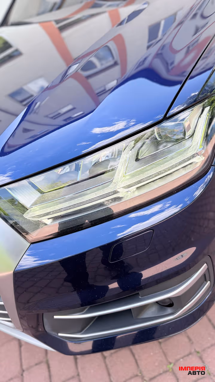 Audi Q7 - фото 56