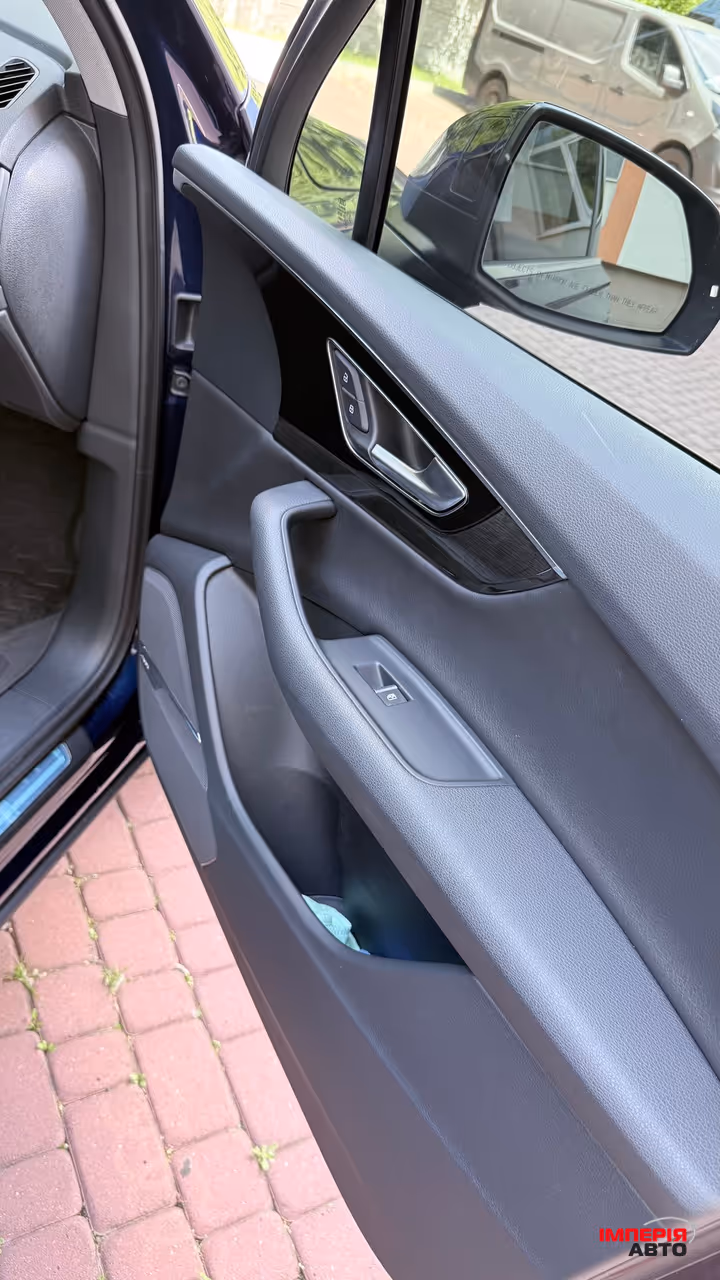 Audi Q7 - фото 39