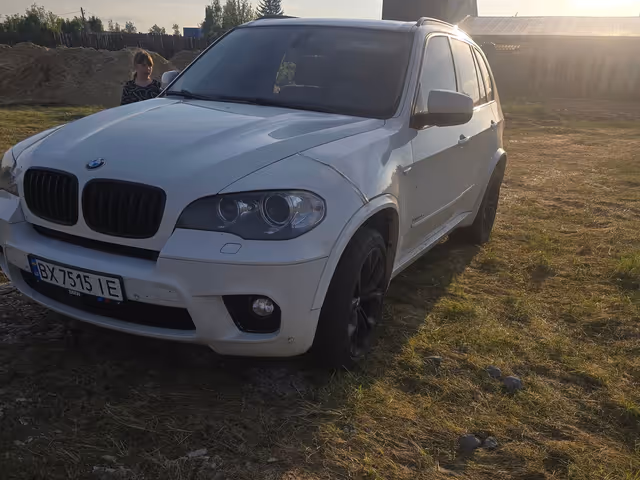 BMW X5 - фото 2