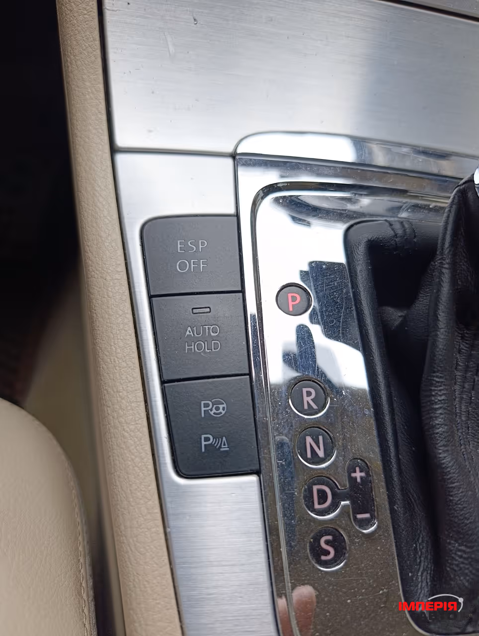 Volkswagen Passat CC - фото 17