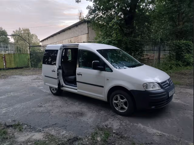 Volkswagen Caddy - фото 2