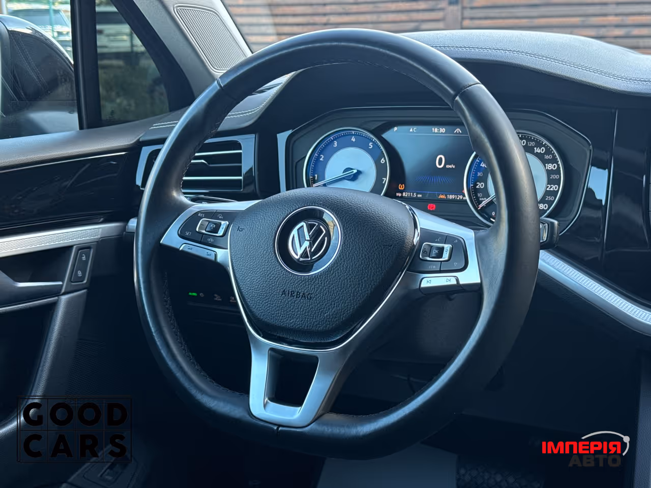 Volkswagen Touareg - фото 33