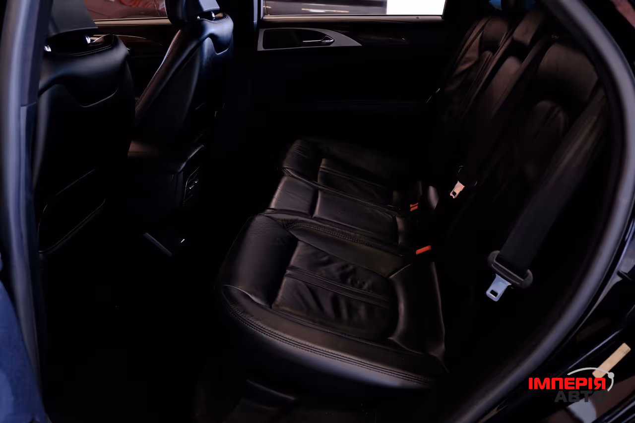 Lincoln MKZ - фото 8