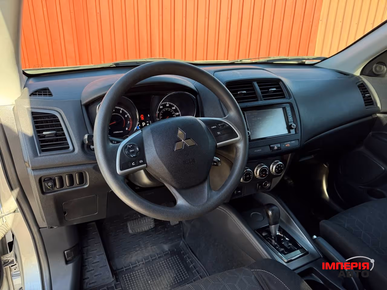 Mitsubishi Outlander Sport - фото 9