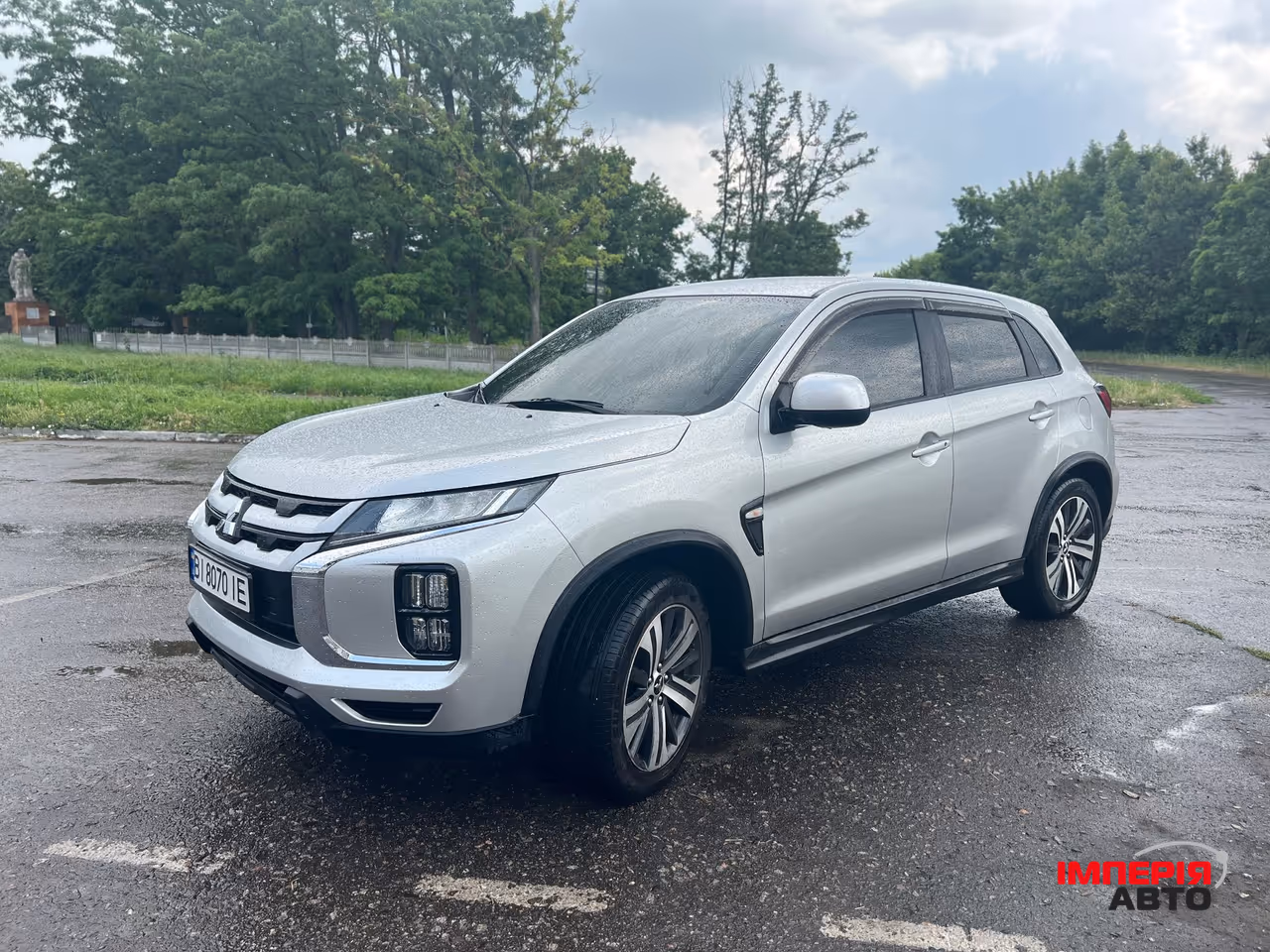 Mitsubishi Outlander Sport - фото 1