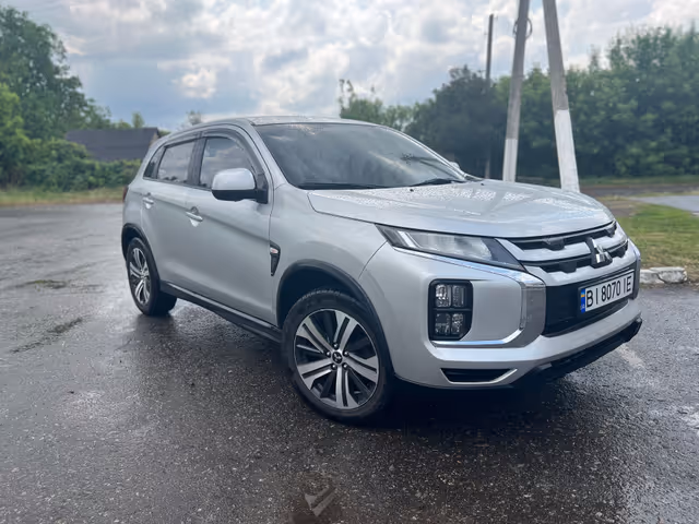 Mitsubishi Outlander Sport - фото 2