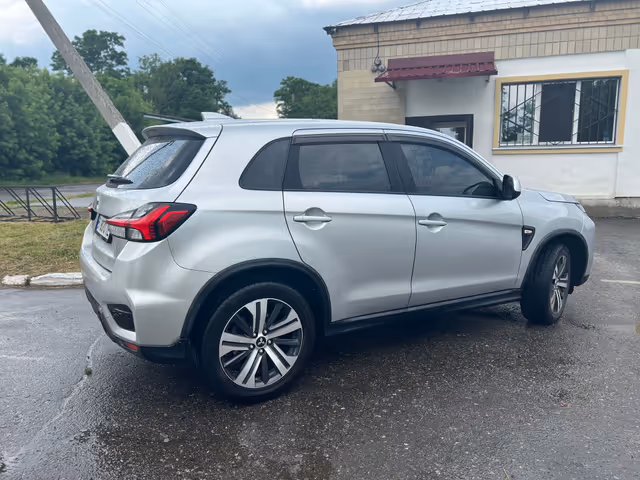 Mitsubishi Outlander Sport - фото 3