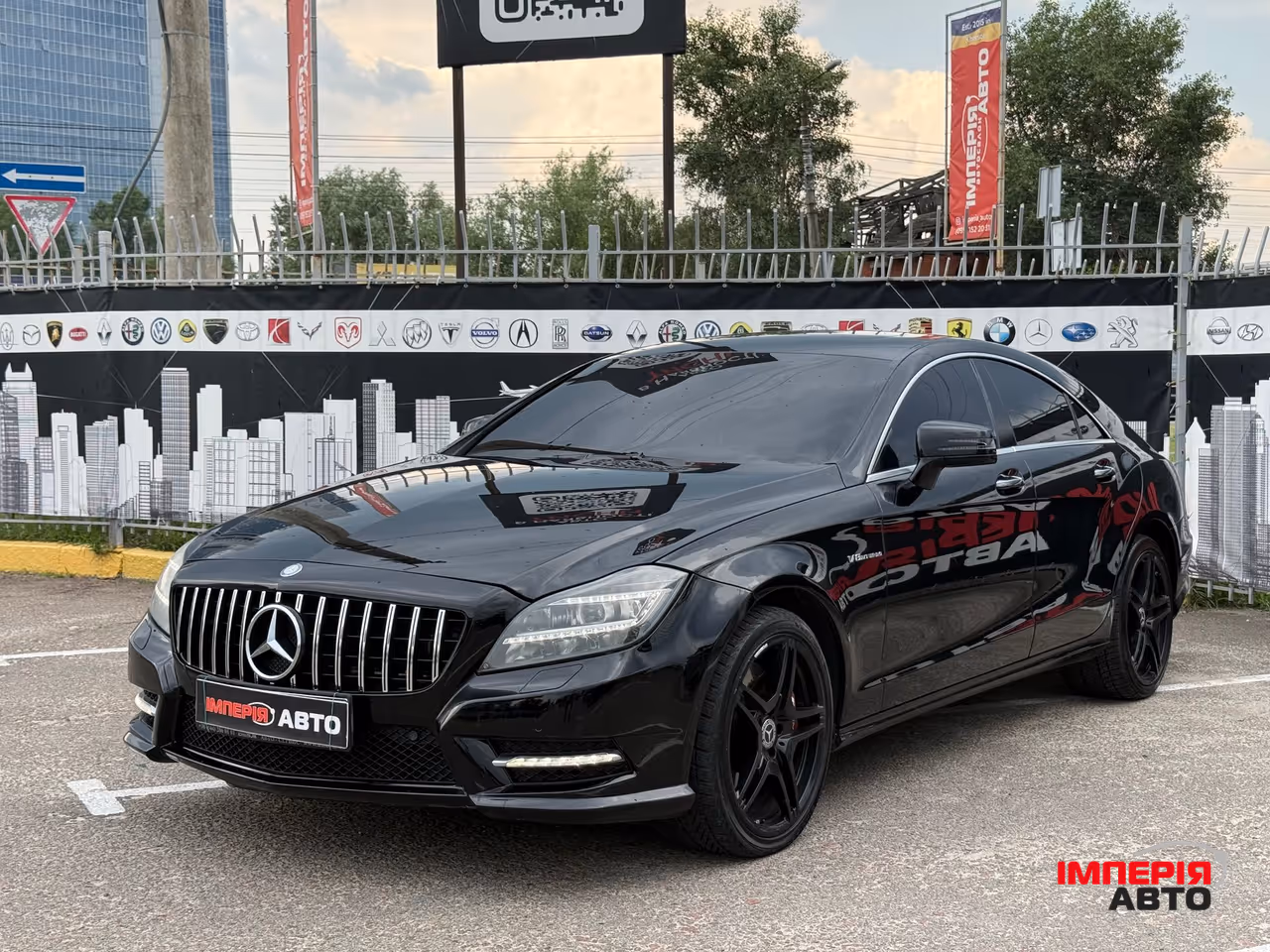 Mercedes-Benz CLS - фото 1