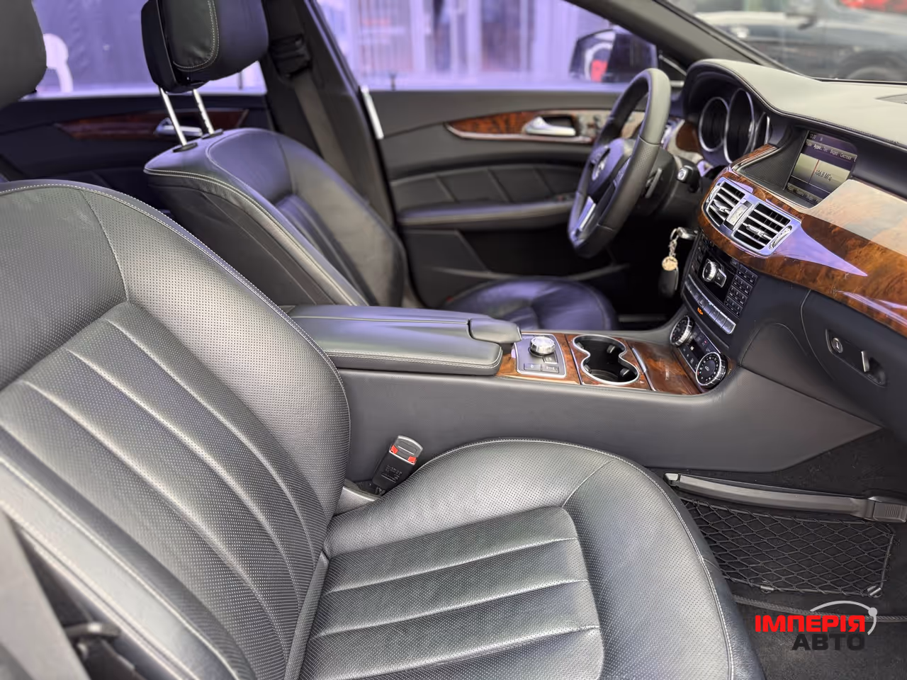 Mercedes-Benz CLS - фото 7