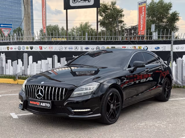 Mercedes-Benz CLS - фото 1