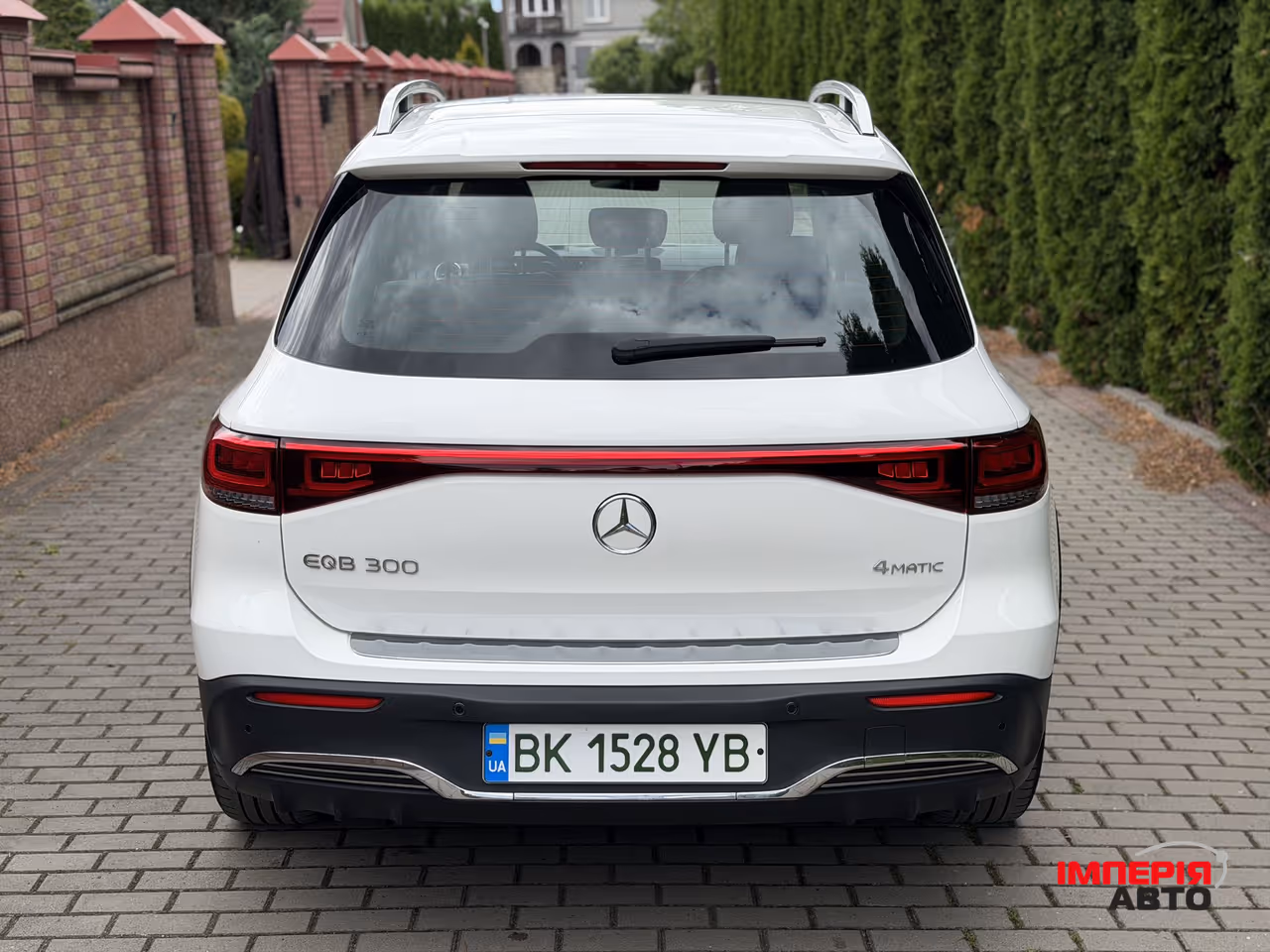 Mercedes-Benz EQB - фото 16