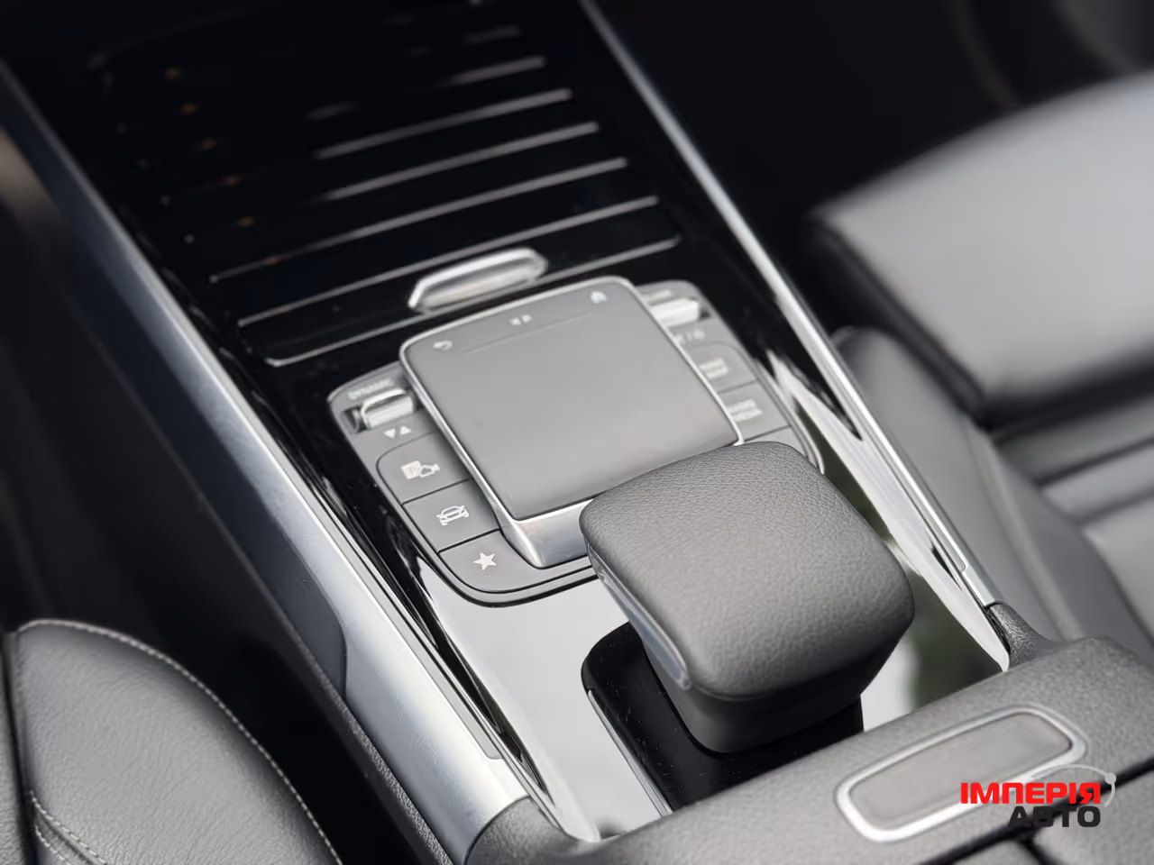 Mercedes-Benz EQB - фото 34