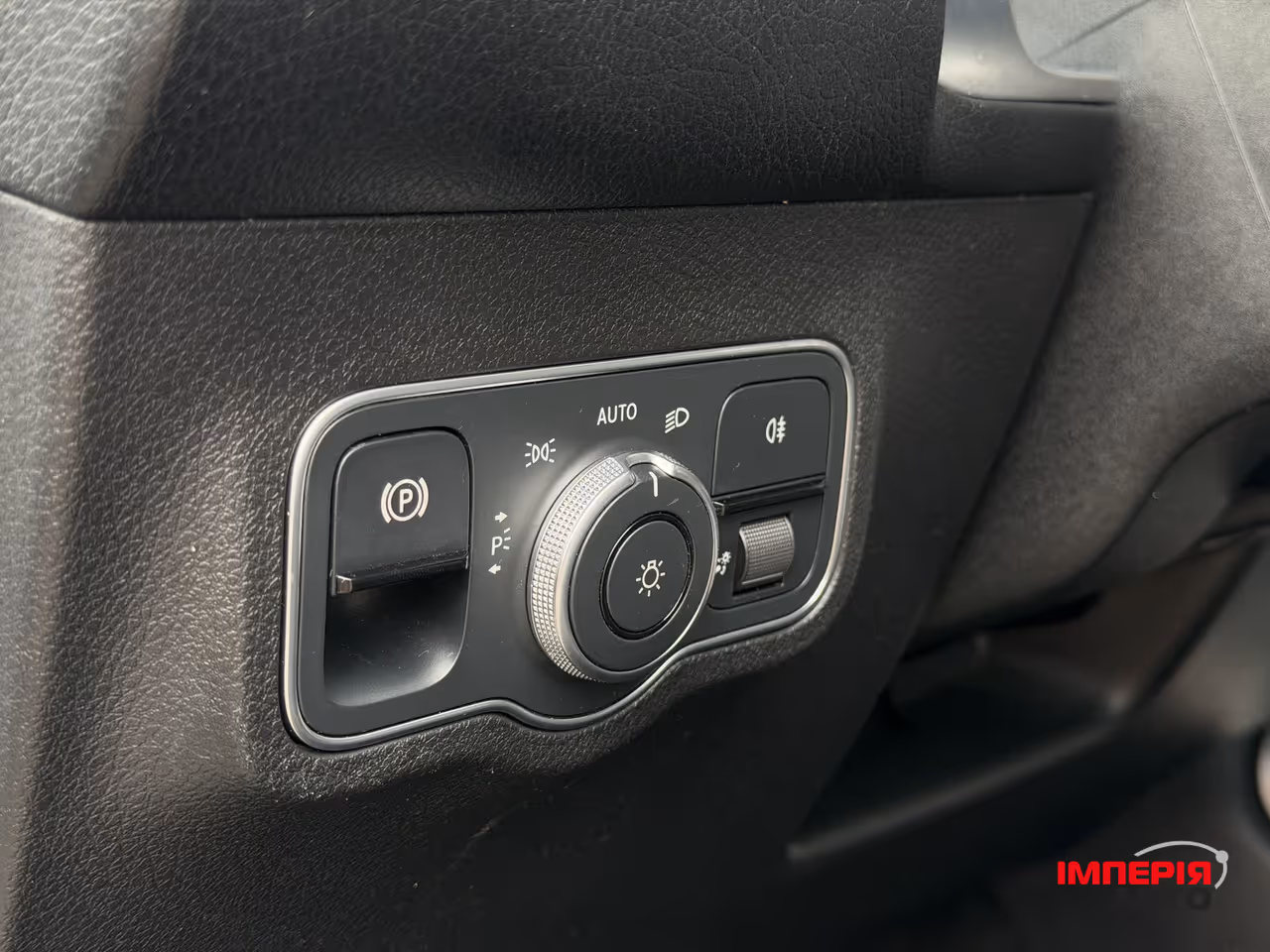 Mercedes-Benz EQB - фото 39