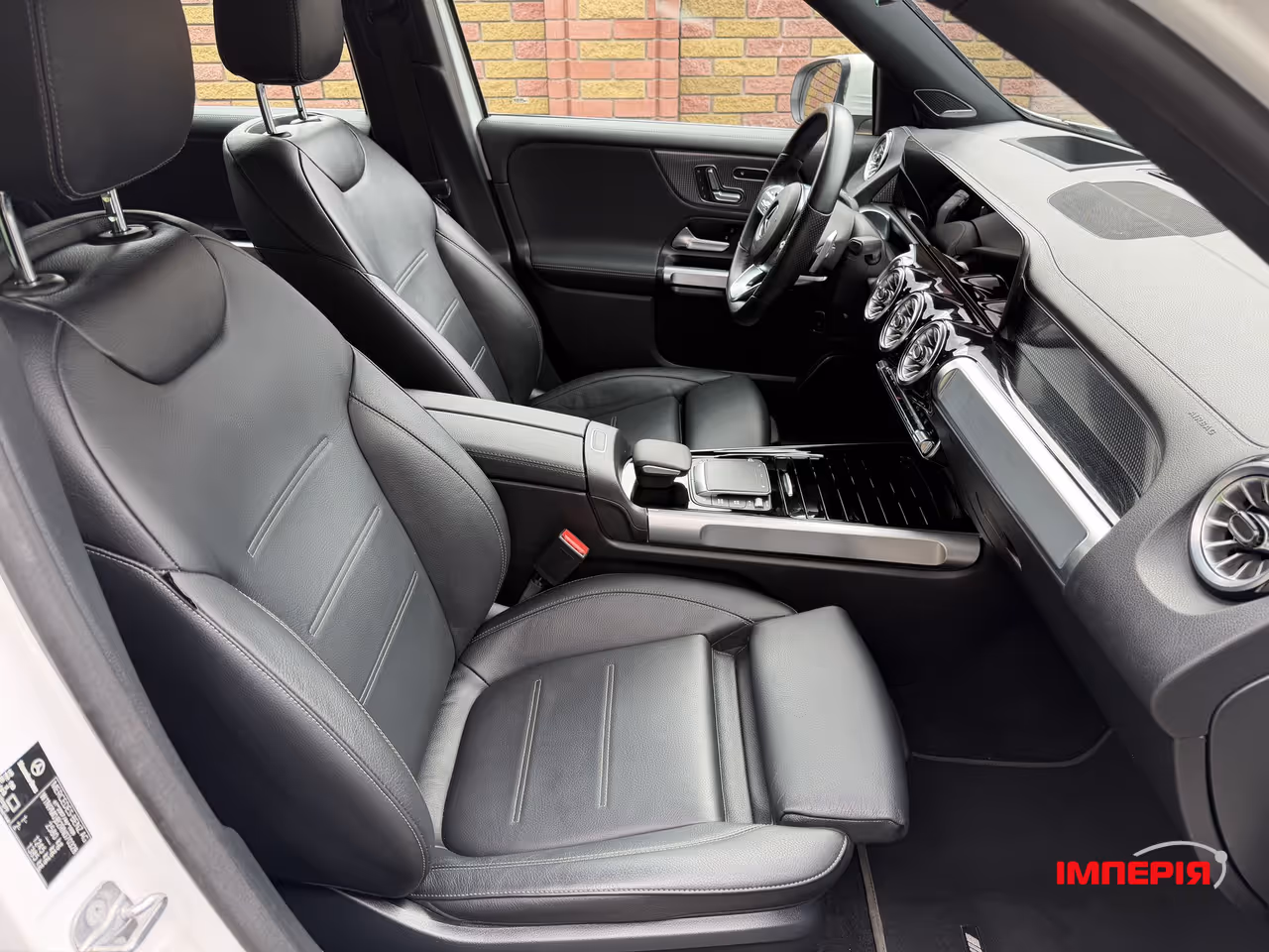 Mercedes-Benz EQB - фото 24