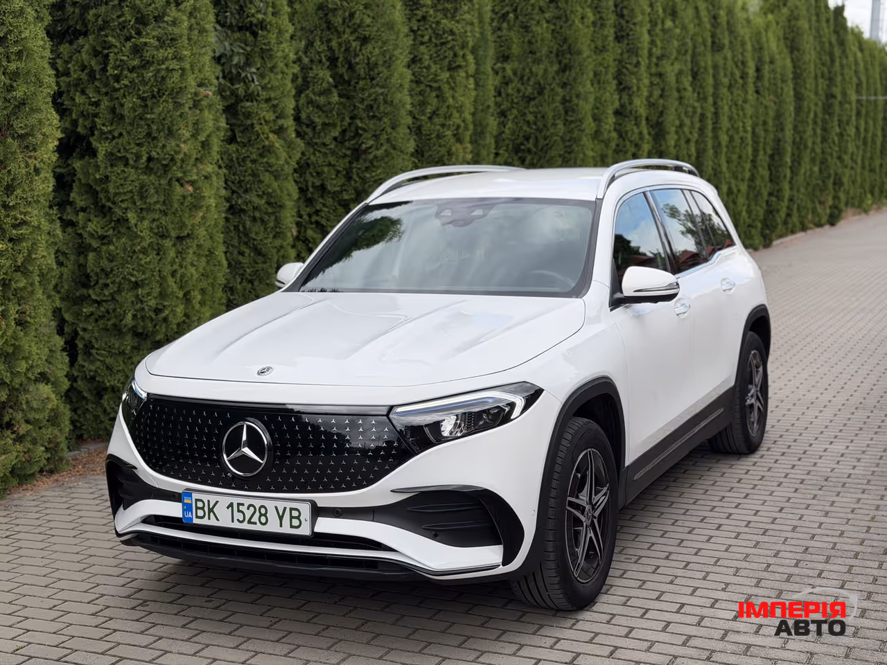 Mercedes-Benz EQB - фото 11