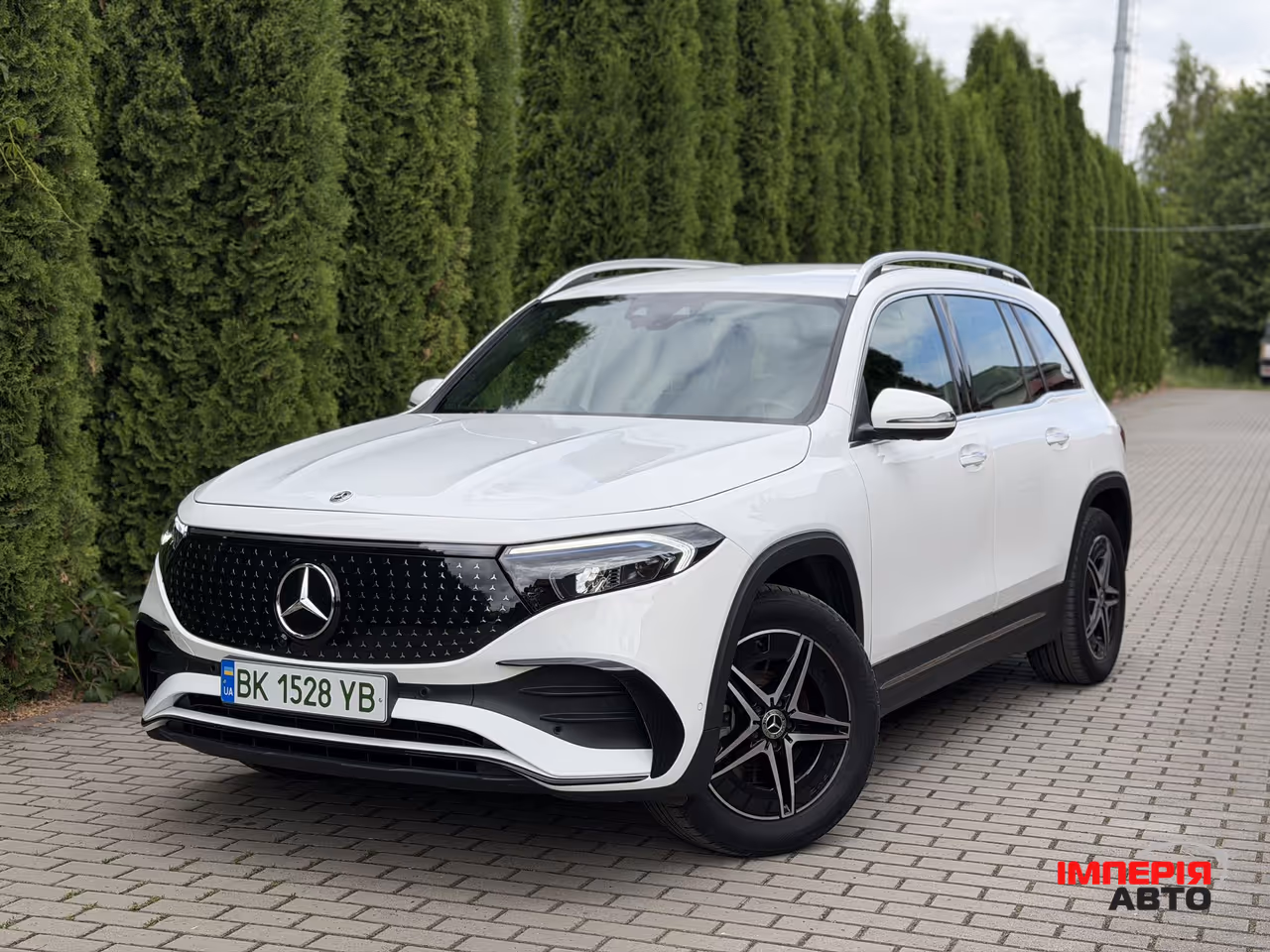 Mercedes-Benz EQB - фото 9