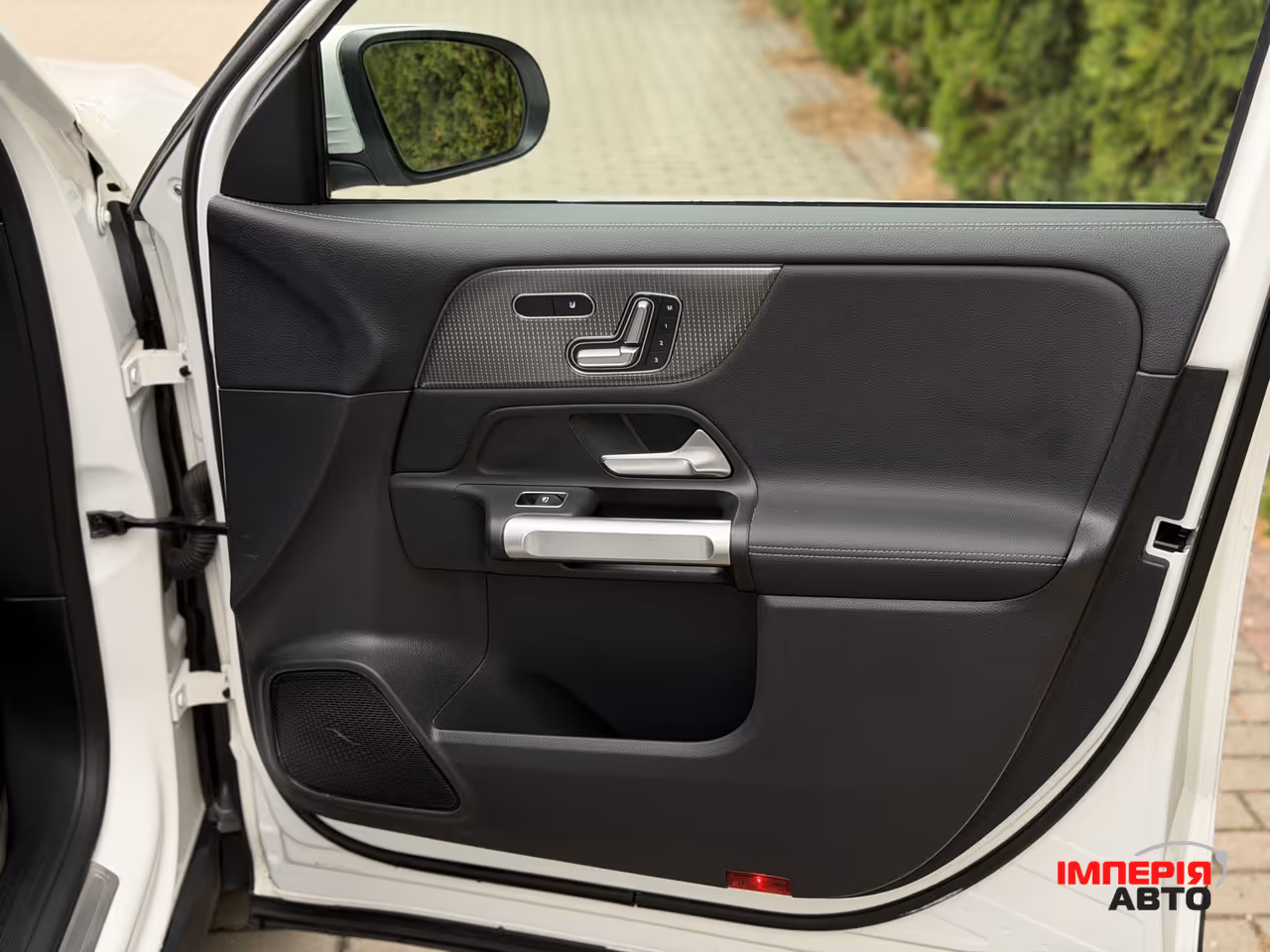 Mercedes-Benz EQB - фото 26