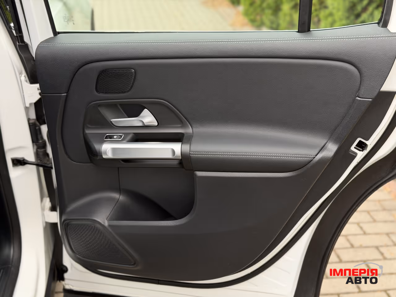 Mercedes-Benz EQB - фото 27