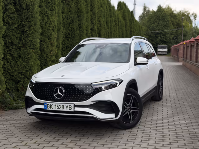 Mercedes-Benz EQB - фото 1