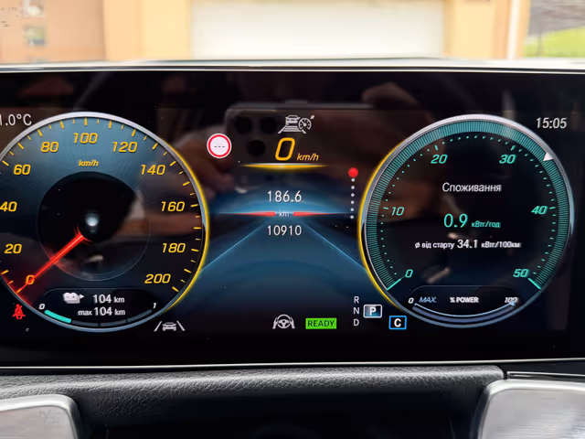 Mercedes-Benz EQB - фото 5