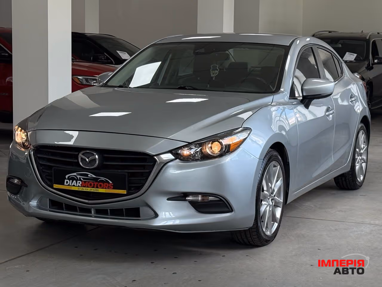 Mazda 3 - фото 1
